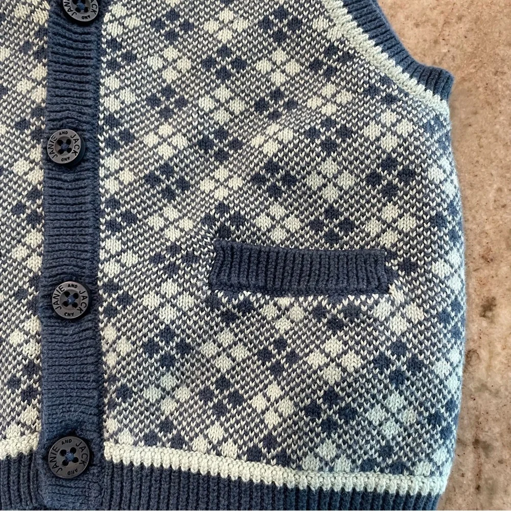 Janie and Jack Argyle Sweater Vest Layette 0-3 Months buttons